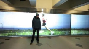 巨型參與式馬拉松廣告墻