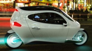 全封閉式自平衡電動(dòng)機(jī)車