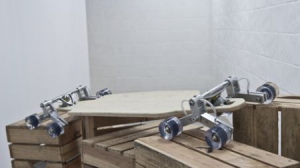 可平緩下樓梯的多輪滑板