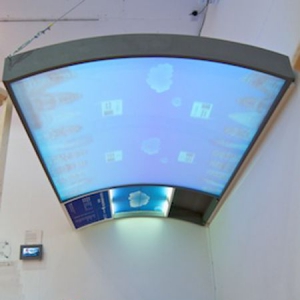 讓乘車不再無聊的電子外景車篷