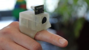 大開“眼戒”的助視設(shè)備