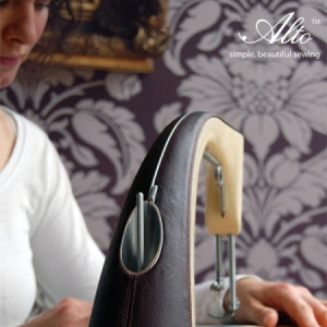 優(yōu)雅的弧形縫紉機(jī)