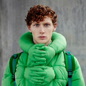 新款夾克之大手的擁抱