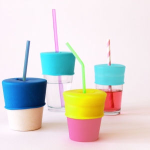 小口喝水的硅膠杯蓋