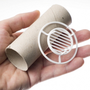 廁紙管變身實(shí)用筆筒