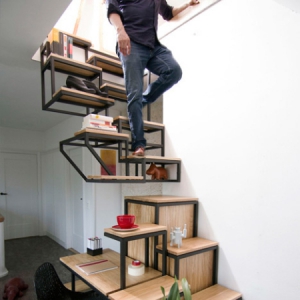 多功能樓梯置物架