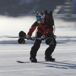 極限運(yùn)動(dòng)必備之手持推進(jìn)器