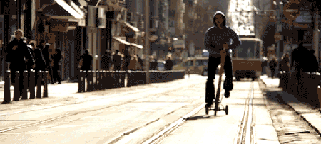 趣味自行踏板車