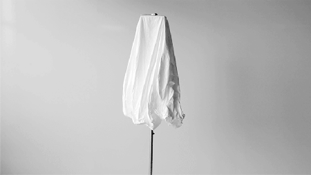 自動(dòng)充氣的“云朵”遮陽(yáng)傘