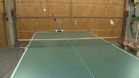 乒乓球機(jī)器手臂