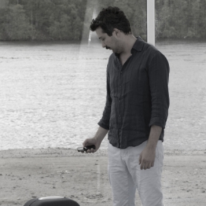 自動(dòng)跟蹤行李箱