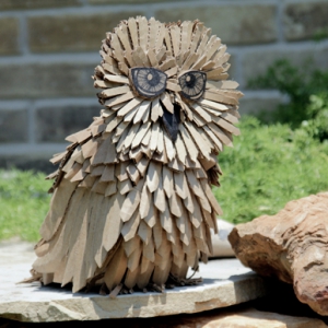 有趣的紙板肖像