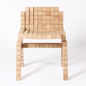 膠水粘起來的木塊座椅