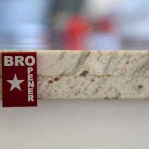 隨處可貼的開瓶器