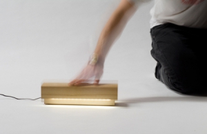 趣味按壓式臺燈