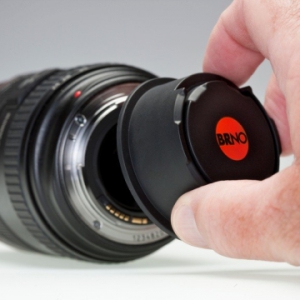 防潮吸濕的鏡頭蓋