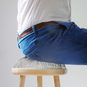 “如坐針氈”椅