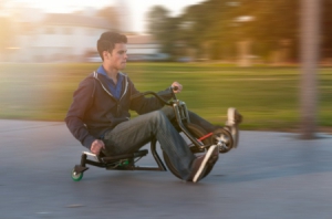 手腳并用競技小車