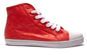 特衛(wèi)強“帆布”鞋