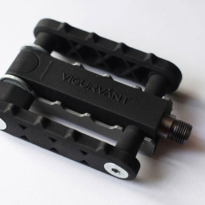 可伸展開的自行車蹬