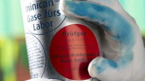 遇毒物變色的預(yù)警手套