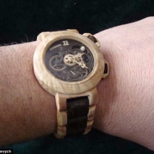 純木手表