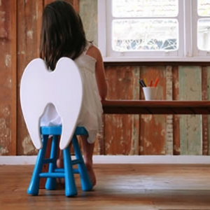 天使翅膀兒童木椅