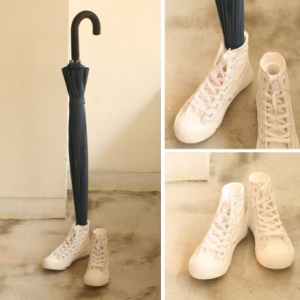 “帆布鞋”雨傘撐