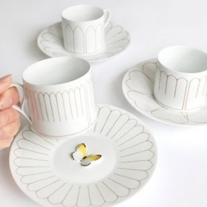 蝴蝶隱身其中的陶瓷杯碟