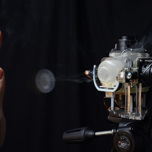 提供觸覺反饋的“噴氣”裝置