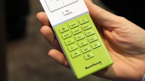 可觸摸操作的按鈕遙控器