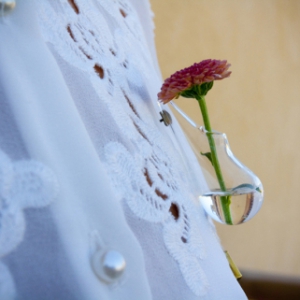 可愛的花瓶胸針