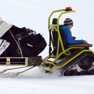 戶外履帶式輪椅