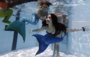 美人魚學(xué)院