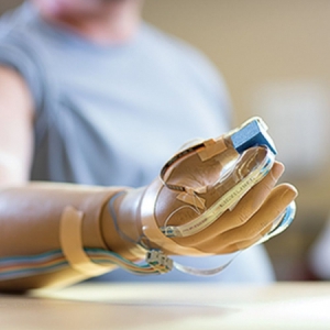 可獲得真實(shí)觸感的假肢