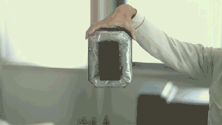 HONDA研發(fā)手機(jī)防摔氣囊