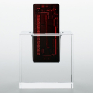 現(xiàn)代派透明手機(jī)