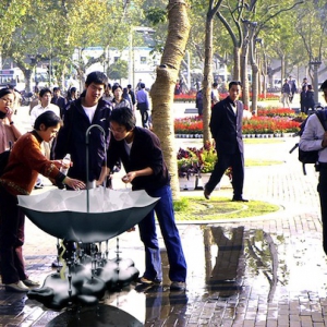 倒掛雨傘公共飲水器